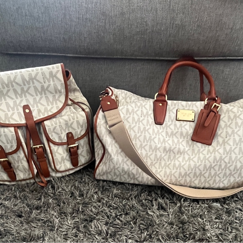 Michael Kors Cream/Brown Logo Bag Set